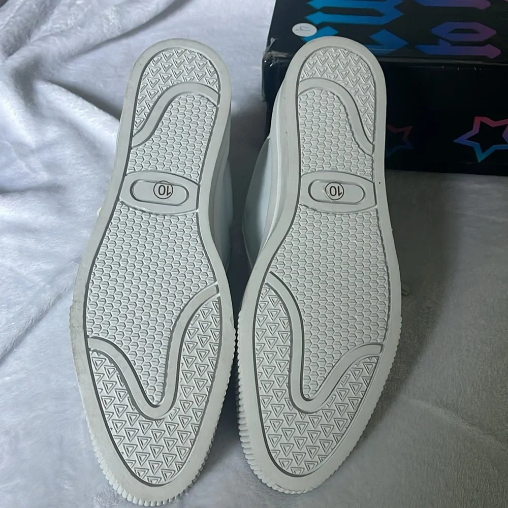 NIB cute to the core slit platform sneaker women’s 10